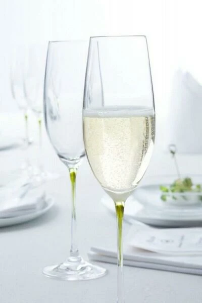 Leonardo Sektgläser La Perla In Grün, 2er Set 4 Leonardo Sektgläser La Perla In Grün, 2er Set - Image 2