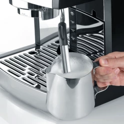 Graef Espressomaschine Pivalla & Kaffeemühle CM 702 Im Set -Alfi-Shop 7cf87291309840f4c79cd955f4226e0b